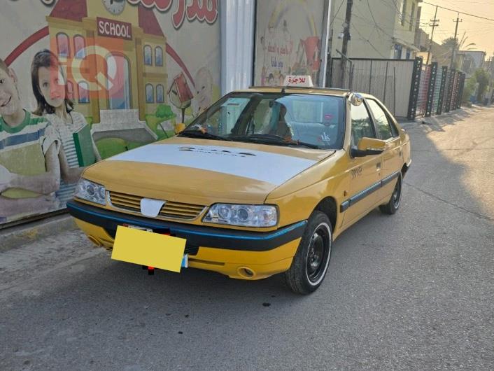 Peugeot 405